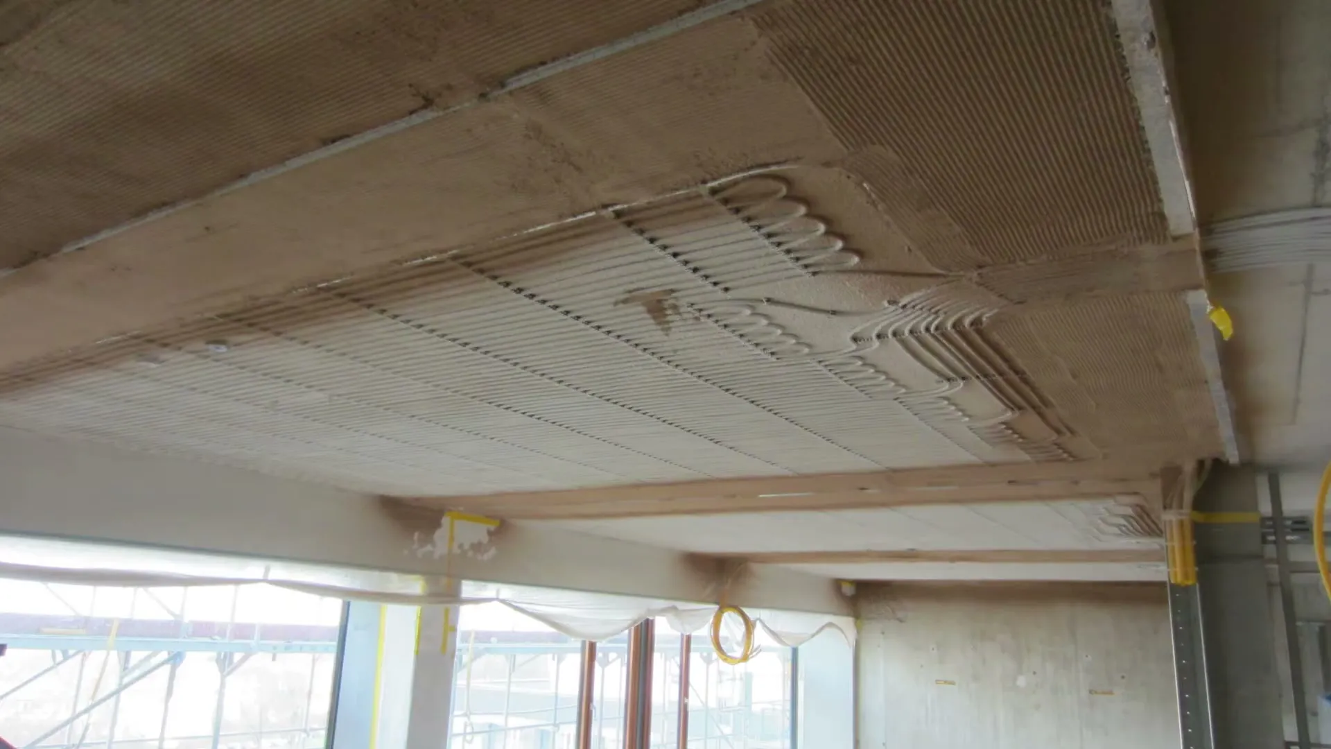 Verlegte Heiz- und Kühlleitungen in einer Betondecke
